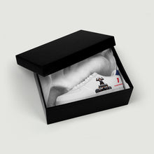 Load image into Gallery viewer, Verstappen  Sneaker
